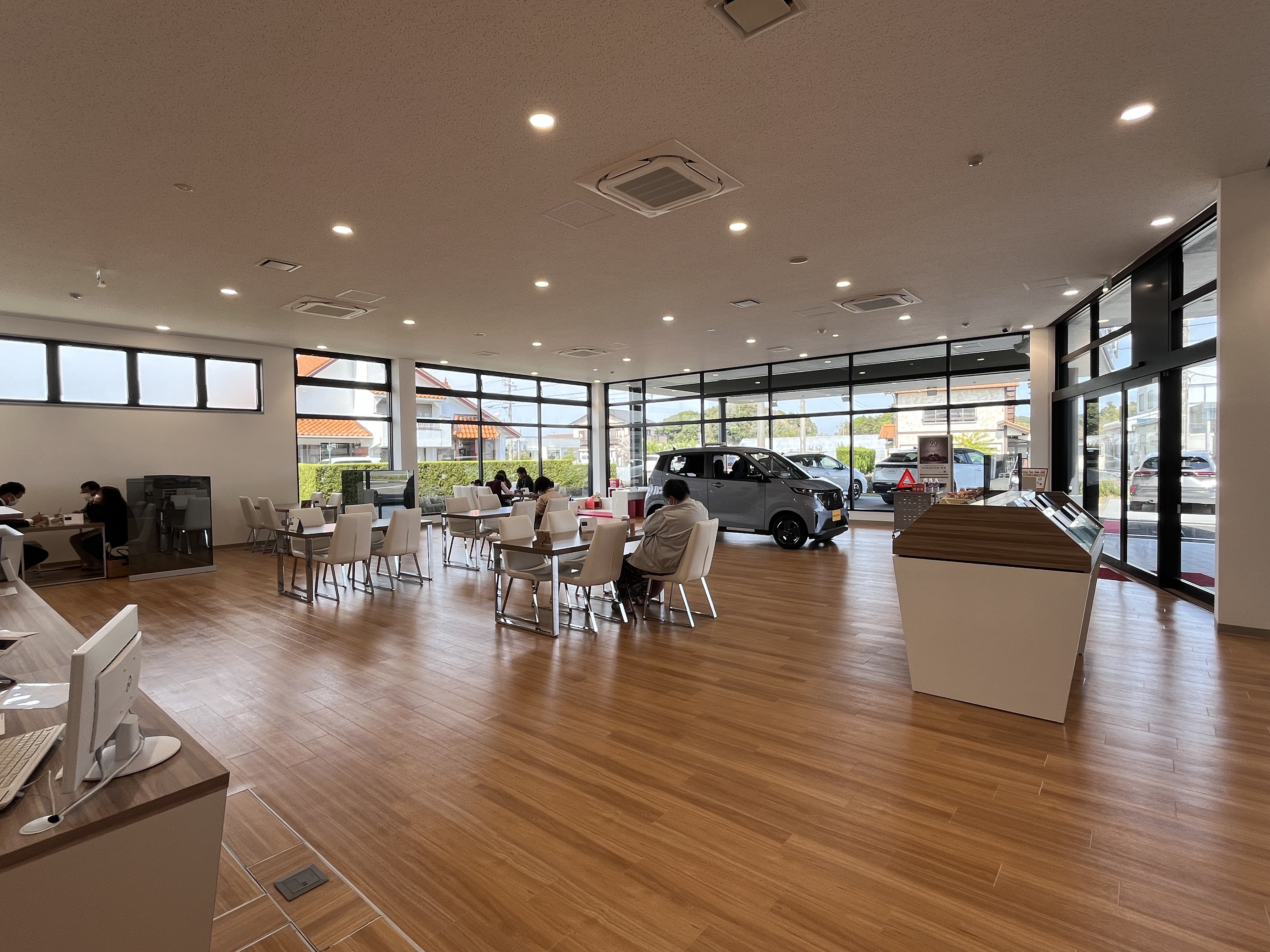 自由区20412円新品完売【マガジン掲載】FUNWARI サンダル(２４、０イエロー２４、０牛革春夏物 新柄ふくふくにゃんこ デジタル回転クロック② \u2013 HAPiNS online shop